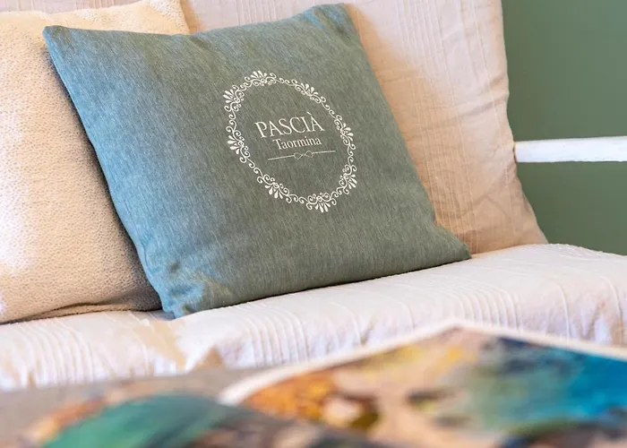 Pascia Villagonia * Taormina